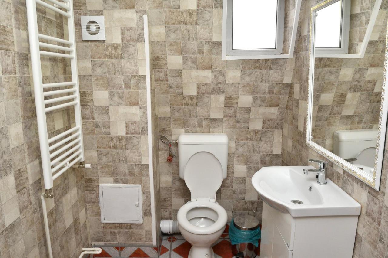 Casa Simescu I Hostel Karánsebes Kültér fotó