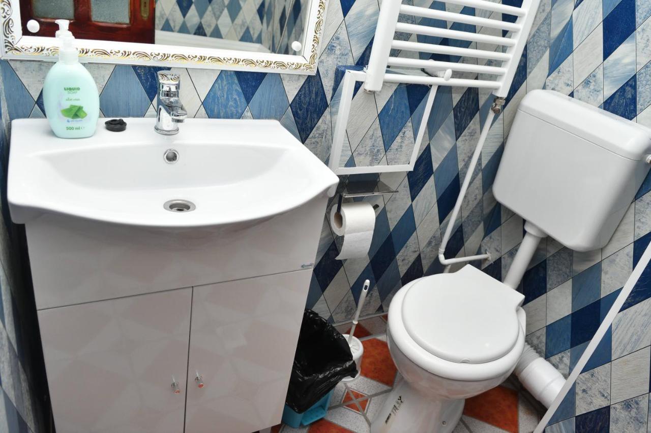 Casa Simescu I Hostel Karánsebes Kültér fotó