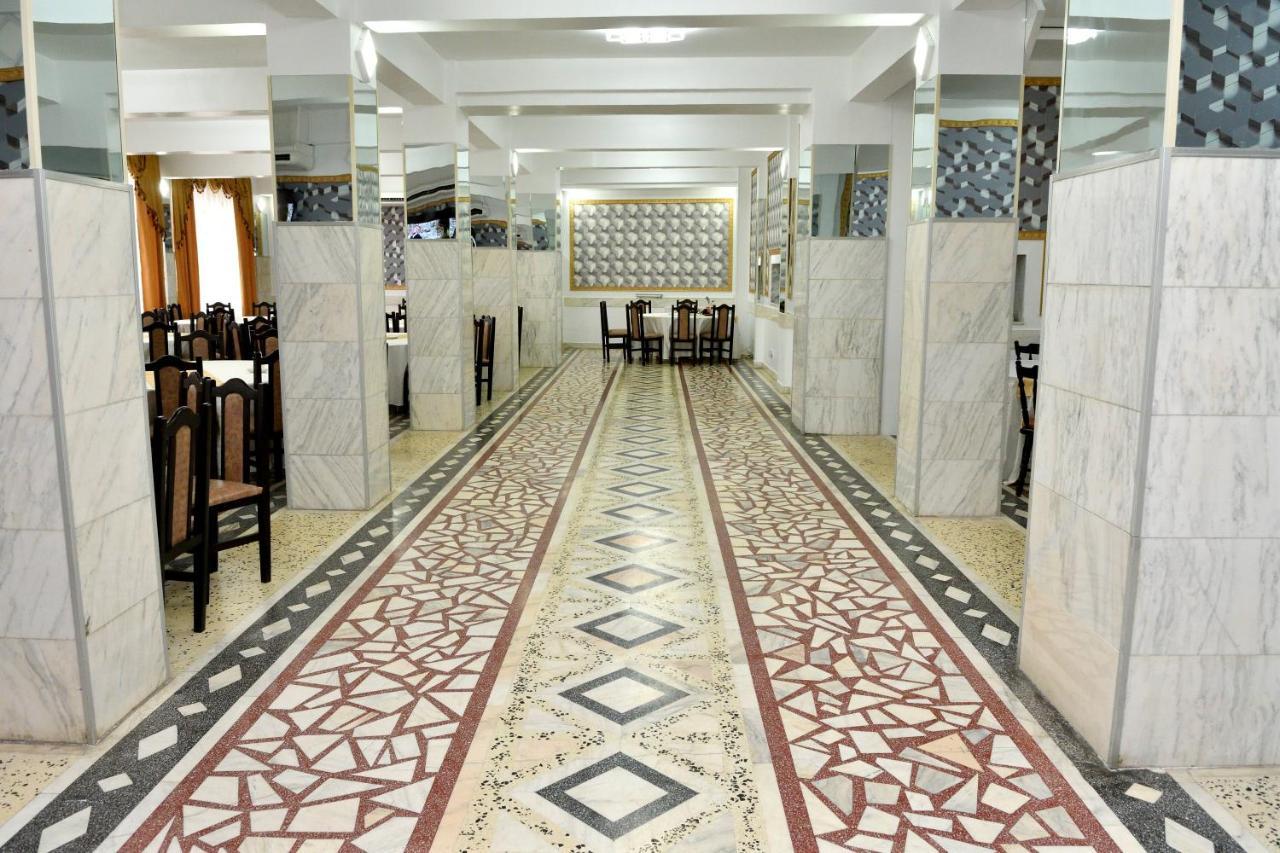 Casa Simescu I Hostel Karánsebes Kültér fotó